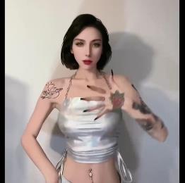 绿M剪辑：字幕加持，打造极速炮J热门短片