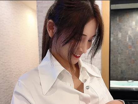 艾希:外W颜值棒棒糖,粉丝疯狂追捧,现实身材鲍鲍战况特写引人瞩目