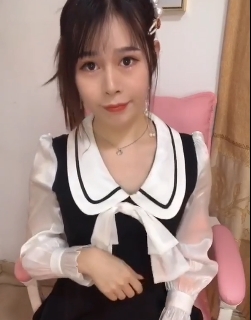 火爆网红张思妮有尺度合集:宅男虎牙、界顶斗鱼女主播、柔和清纯模样、奇怪棒子神秘处、伪娘逛街商场女厕