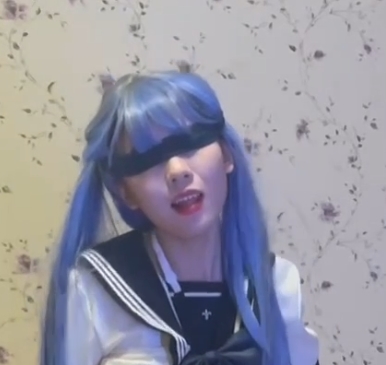 水手服少女小樱：顶撞互动，粗D进入，上位爆玩1.16G视频