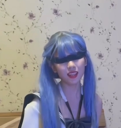 水手服少女小樱：顶撞互动，粗D进入，上位爆玩1.16G视频