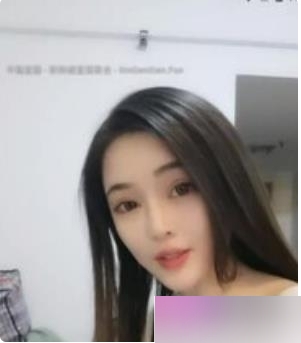 惊艳颜值，让人不禁为之倾倒。