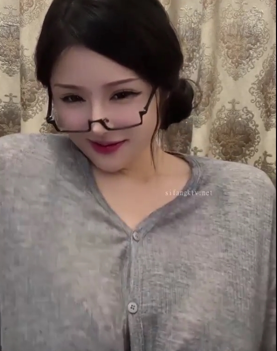 快手女神宋星星私人订制绝版佳作，36部视频总1.7G，沉浸其中无法自拔