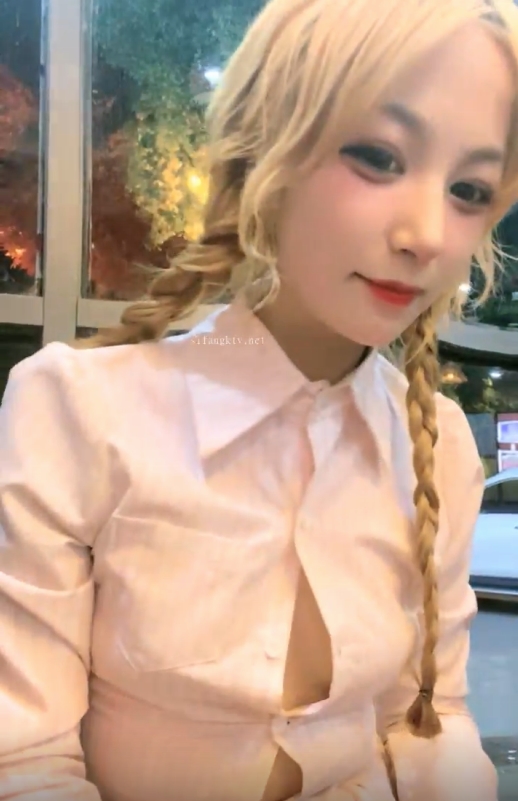 火锅店线下见面，乔宝快喷啊搬运2v+2.43G视频，舔狗们热议百度盘