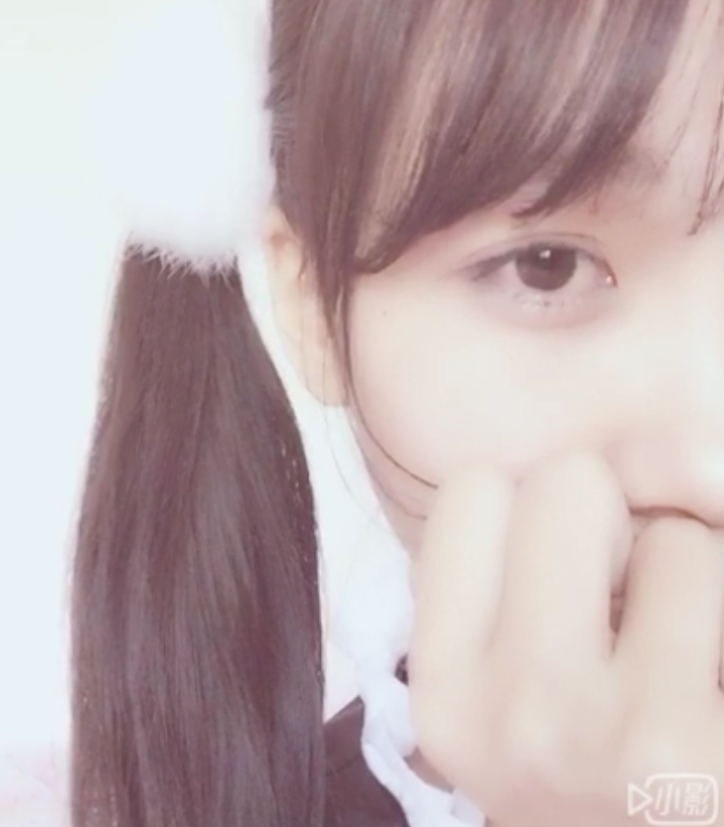 古早福利姬亚璃子酱合集：4四人游图片+5V视频，176MB下载，尺度放飞自我，不明液体画质