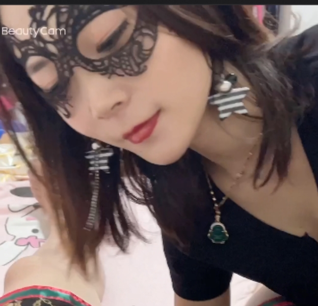 绿帽妻子系列1-7部21g：性感妩媚的伊能静引发的情感冲突