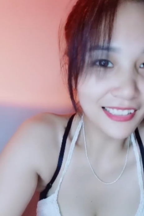 岳绮罗:撩人小妖精自录视频集,无水印无人爱我,收费房漏某处闪现,哭了闪现