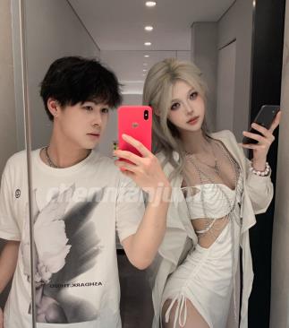 推特神颜网红TS-陈念君自拍资源，颜值身材超群，每部短视频都露脸展示真身，后花园风光让人陶醉，下载观看绝对不会失望！