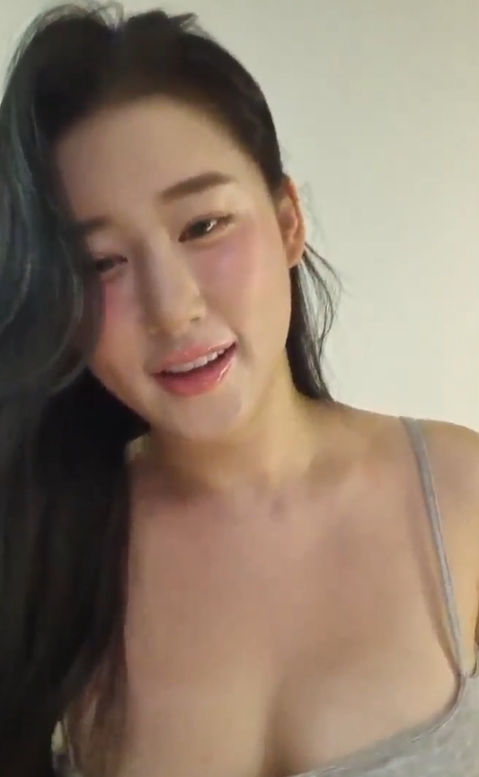 熊猫团智仁in0410最新私拍视频合集，总计75个，大小19.7G，百度和ED2K热门收藏