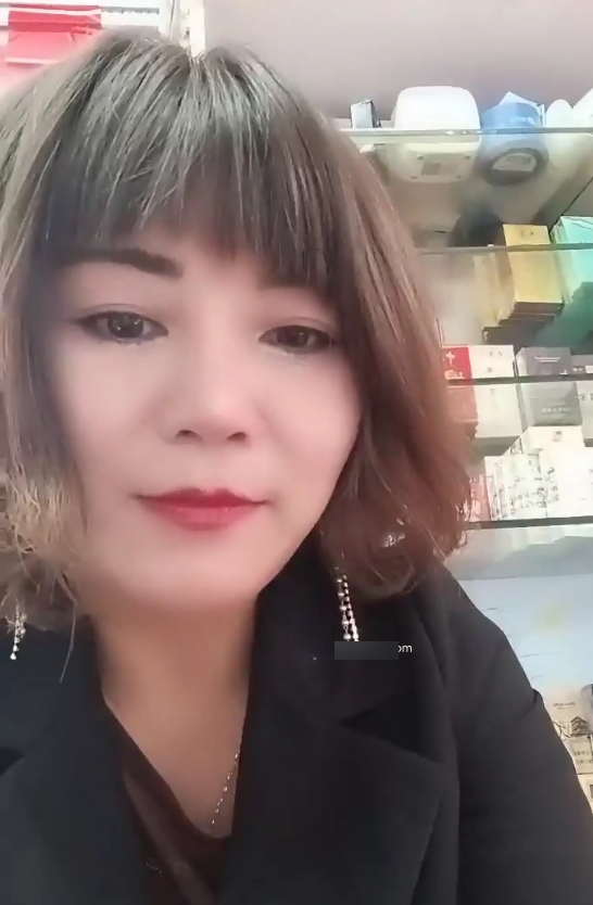 “阳光超市老板娘风儿吹，收藏百度ED2K19v11.3g”