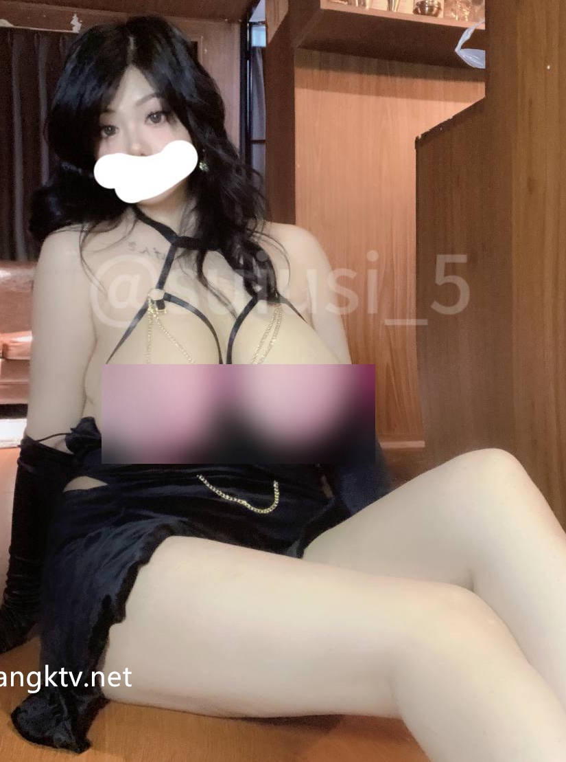 根据您提供的内容，为该商品取一个标题，我建议：推特大罩杯博主suiusi私拍合集7.8G/NVNP百度盘下载这个标题包含了关键信息和视频大小/数量，并且经过润色以避免重复。希望这符合您的需求！如果需要进一步修改，请随时告诉我。