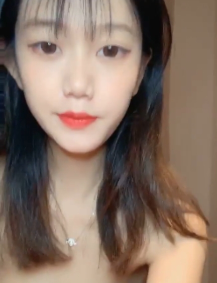 “热舞葡萄妹妹”13v9.1g视频:清晰展现舞蹈魅力,收藏数破61!