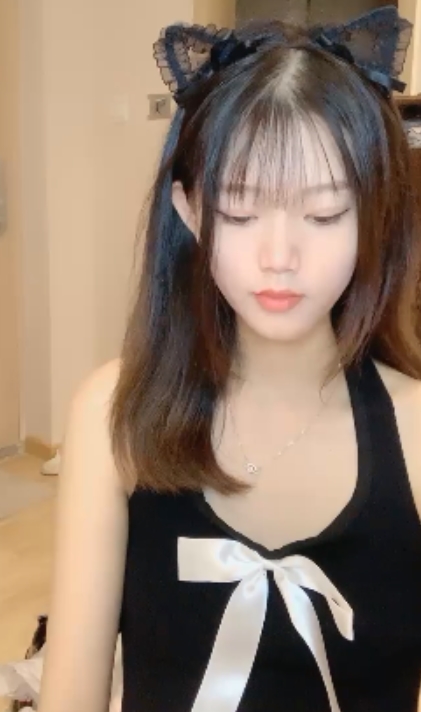 “热舞葡萄妹妹”13v9.1g视频:清晰展现舞蹈魅力,收藏数破61!