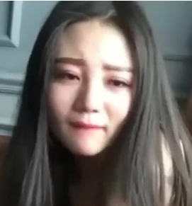 W金宝鱼事件的来龙去脉和主角金宝鱼的魅力。因此,取一个标题为《6W金bao鱼事件》最清晰的版本,既能突出事件的关键信息,又能突出视频的清晰度和数量。