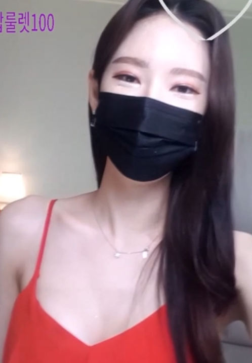 魅力和才华,依然能够吸引大量粉丝的关注。Sys27033的直播视频不仅数量众多,而且每一集都是精品,让观众们享受到了高品质的娱乐体验。如果你也是他的粉丝,不妨收藏一下他的直播视频,每一次观看都能带给你不一样的惊喜和乐趣。