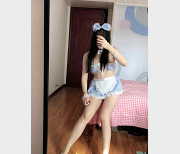 蜜桃沐沐：现象级别推特女神精品资源合集，26.4G毛衣典藏版，绅士娱乐必备