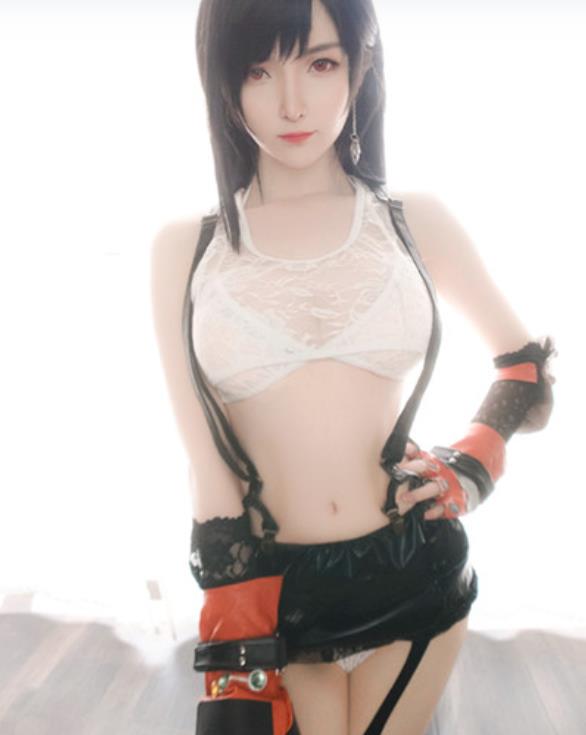 魔法秋秋网红少女资源合集，14.4G精彩露脸视频，国庆回归人气爆棚，身材绝佳尽显魅力