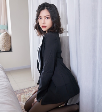 霸气成熟女人菊姐散播黑丝合集，16V9.2G超值推荐！