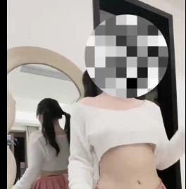 火锅炖兔仔：舞蹈颜值双担，网友关注不断