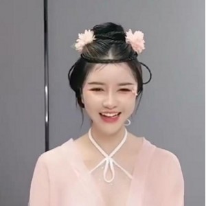 《现代潘金莲47分钟1V1.5G精彩自拍》