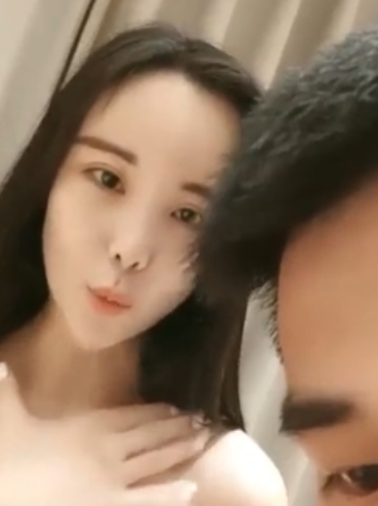 奇怪热舞诱惑之星,52个视频合集,46.2GB精彩收藏,百度热搜!