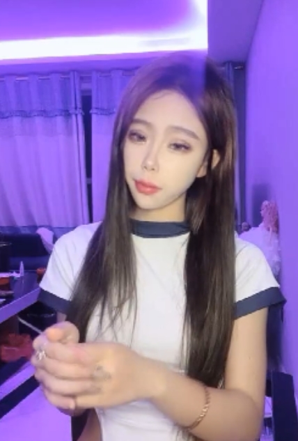 奇怪热舞诱惑之星,52个视频合集,46.2GB精彩收藏,百度热搜!