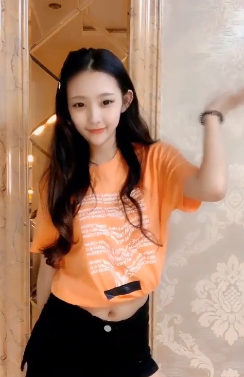 热舞小妹合集视频，最新3部热舞精彩瞬间，快手精选，百度ED2K收藏210个精彩片段！