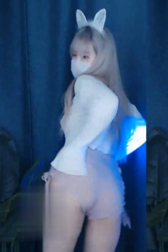 虎牙主播擦边尺度合集98.3G，荤素兼备，按需下载