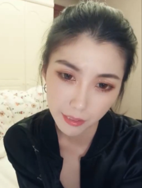 卡哇伊主播百度云首秀cccllll最新合集1V2G,文本文档下载