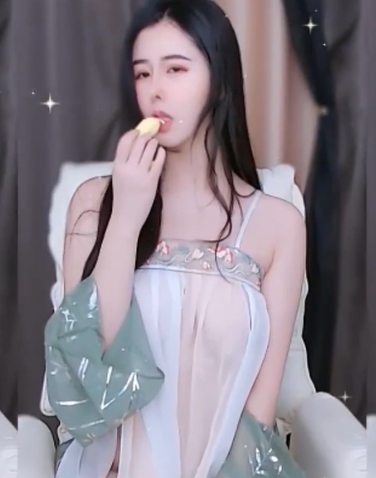 转载搬运CC主播七月土豪高价定制果舞合集2V713M，内容自娱自乐塞肛