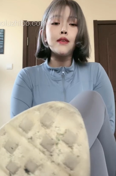 百度盘蜜桃臀扶摇殿下最新合集1V300M，坐垫训练洗脑视频