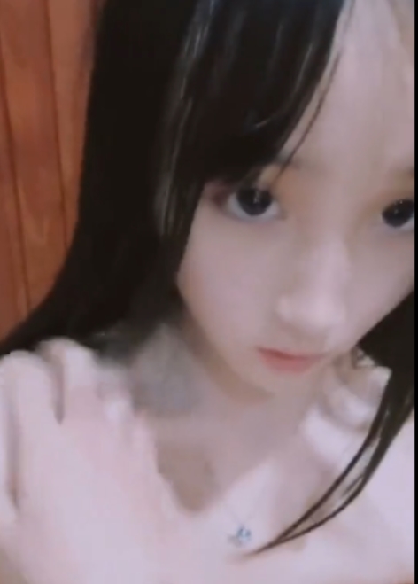 资源百度云甜美鱼儿酱最新合集10P18V270MB，清新可爱