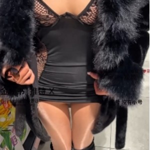 推特搬运福利温泉金秘书最新合集6V1.8G，自动鸟体验感满分