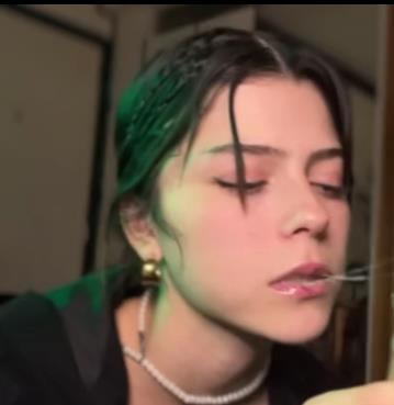 自拍合集海外福利姬Blake最新补充16V2.5G，特写棒棒糖与老外青春期