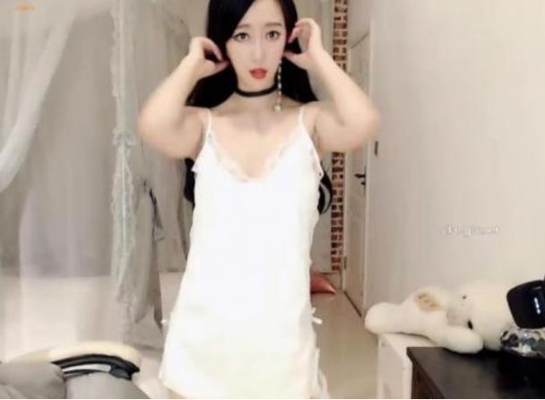 斗鱼超级人气主播古典风情女神梦菲桐香最新定制合集[1V604M]