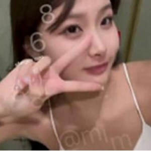 类型+平台+形容+名字+视频数量+大小：网络主播合集+视频平台+鬼灵精怪+小屁mimi+多部精彩视频+878MB，展示舞蹈与日常生活。