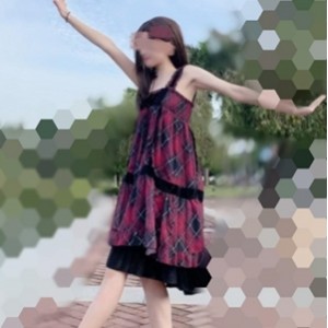 [自行打包]海角大神思考自己妹妹乱来合集，泳池玩耍，100p5v1.89G，清新甜美的叶薇与妹妹的欢乐时光