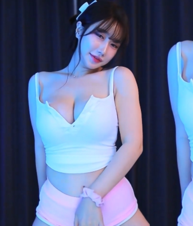 转载百度盘福利韩国大罩杯女主播蕾颖热舞小合集9V1.7G，五一特供