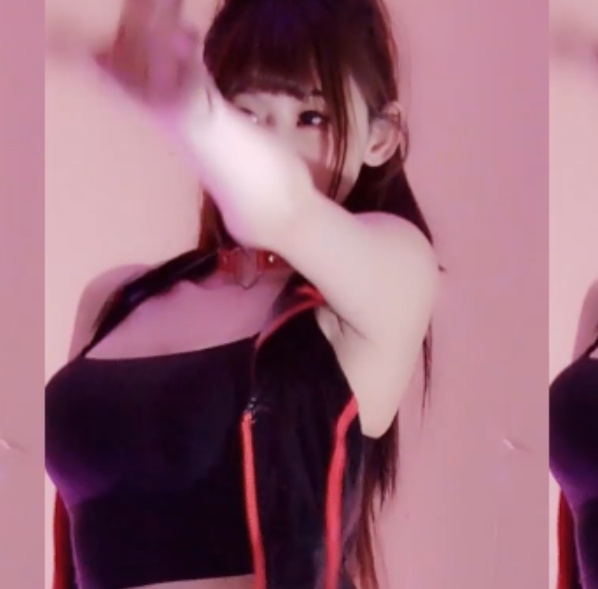 转载快手热舞牛小蘑菇4月合集10V1.8G，精彩无水印视频