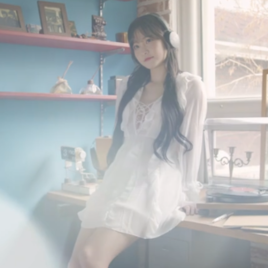 性感御姐百度盘合集超顶身材8V1.73G,服装多样满足你