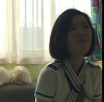 大学生快手气质短发女神最新合集1V505M，带男友回家参观服装释放压力