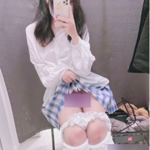 网红沙耶妹妹火爆大球最新有尺度视频合集4四人游29V百度内部盘，魅力四送