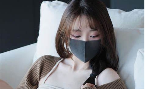 模特美女玩偶姐姐最新合集1V视频,甜美迷人