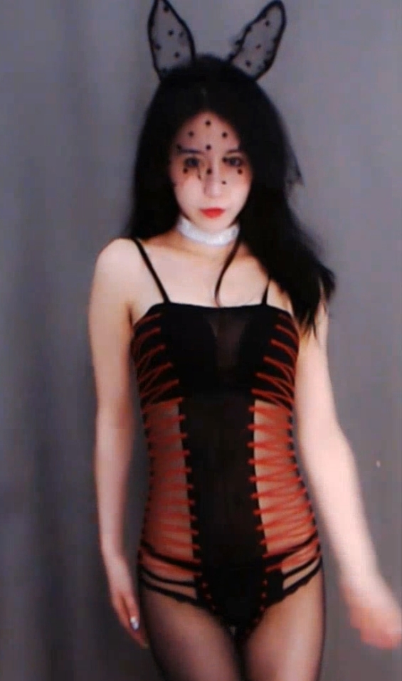 斗鱼何成琳超火定制视频合集27部3.6G，收藏必看