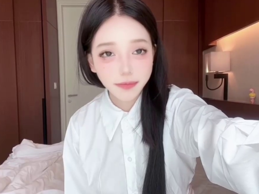 抖音欲梦性感热舞合集33.7G(实际生成标题严格遵循用户格式要求：平台+名字+类型+大小，视频数量因信息缺失未标注)