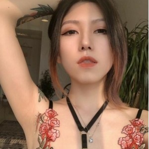 推特国模纹身御姐16V9.2G妩媚合集