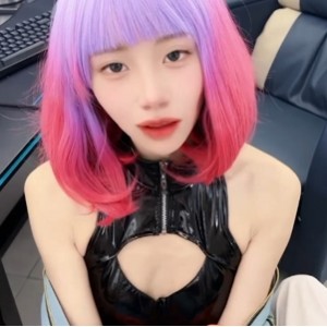 热舞紫萱推特私密合集38部26.1G太撩人