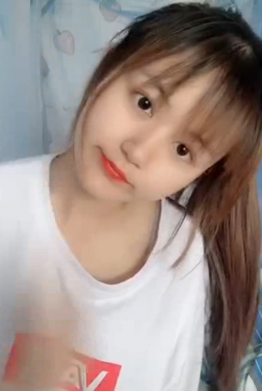 优质大四妹子115私拍12部4.16g宿舍合集