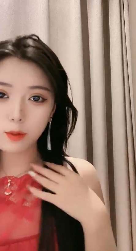 推特保时捷莎莎玉女车模19V合集451G太粉嫩了