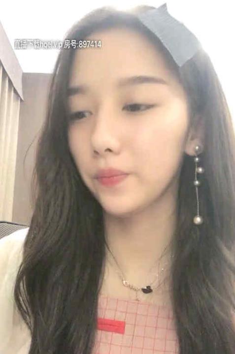 斗鱼星luck美女主播合集65部19.7G太撩人